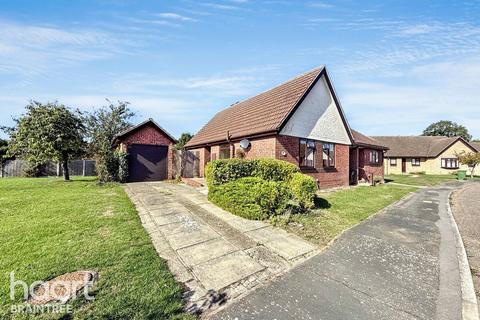 2 bedroom bungalow for sale, Thames Close, Braintree
