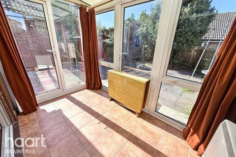 2 bedroom bungalow for sale, Thames Close, Braintree