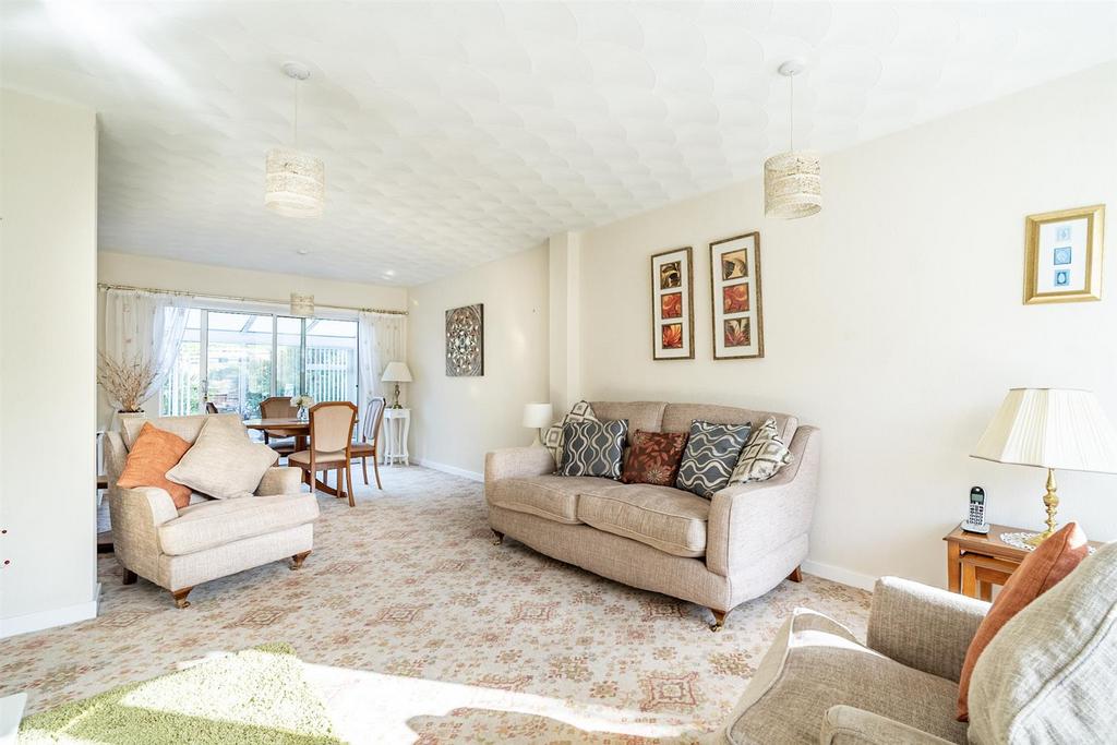 Living dining room