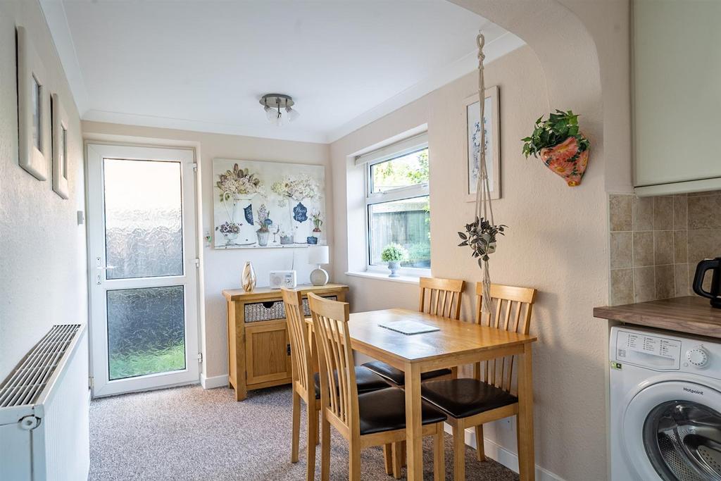 Kitchen diner