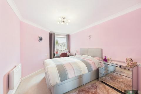 undefined, Millfield Court, Ifield RH11
