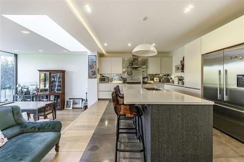 undefined, Kingston Lane, Teddington TW11