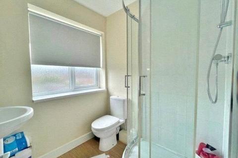 undefined, York Road, West Byfleet KT14