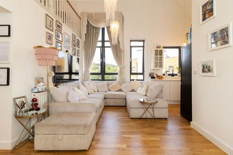 2 bedroom flat for sale, Whyteleafe Hill, Whyteleafe CR3