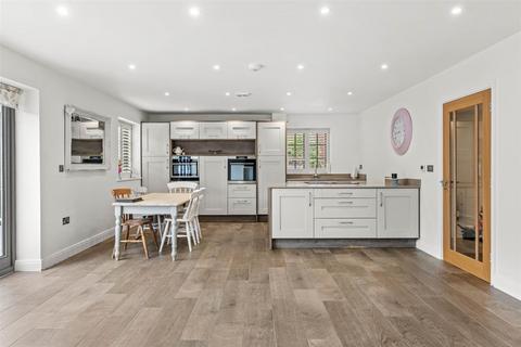 4 bedroom detached house for sale, Elizabeth Close, Welford On Avon, Stratford-upon-Avon