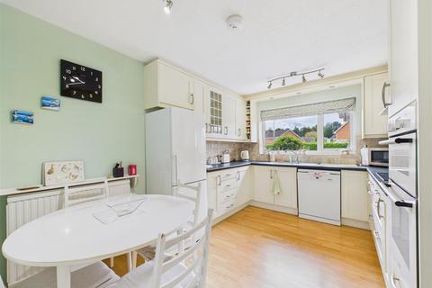 2 bedroom detached bungalow for sale, The Meadows, Cherry Burton