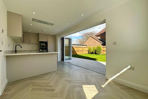 undefined, Bridge Street, Basildon SS15