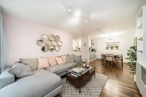2 bedroom flat for sale, Dunn Street, London E8
