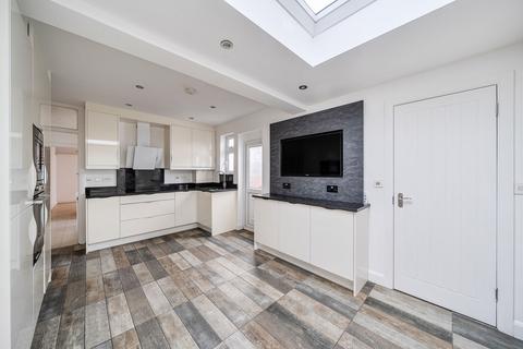 4 bedroom detached bungalow for sale, Hillside Gardens, Edgware, HA8