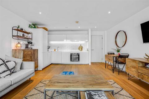 2 bedroom flat for sale, Hardwicks Square, SW18