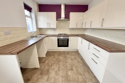 17 Avon Green, Fleetwood, FY7 7JE