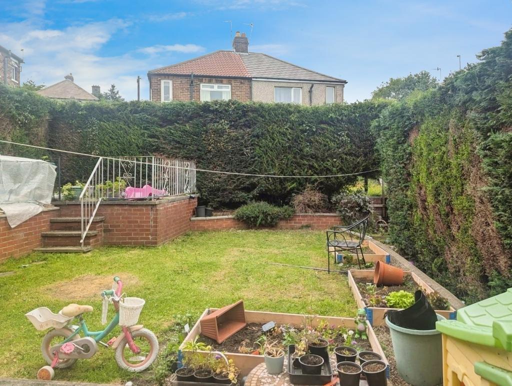 Pbox-garden-339104.jpg