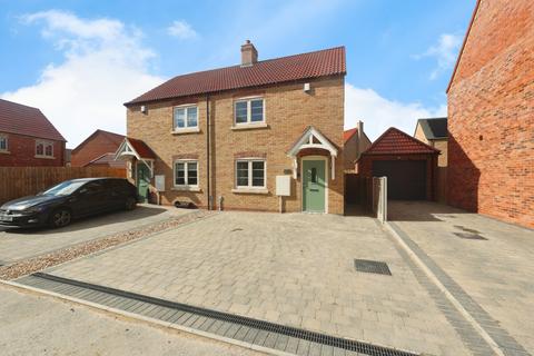 undefined, Bridle Way, Wragby