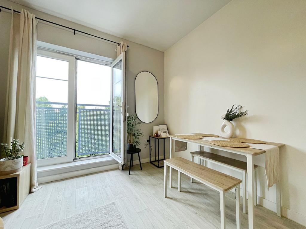 Living/Kitchen