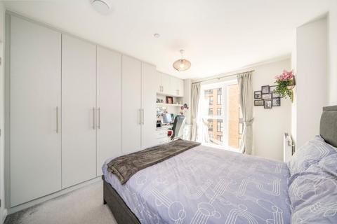 2 bedroom flat for sale, Bowen Drive, Charlton, London, SE7