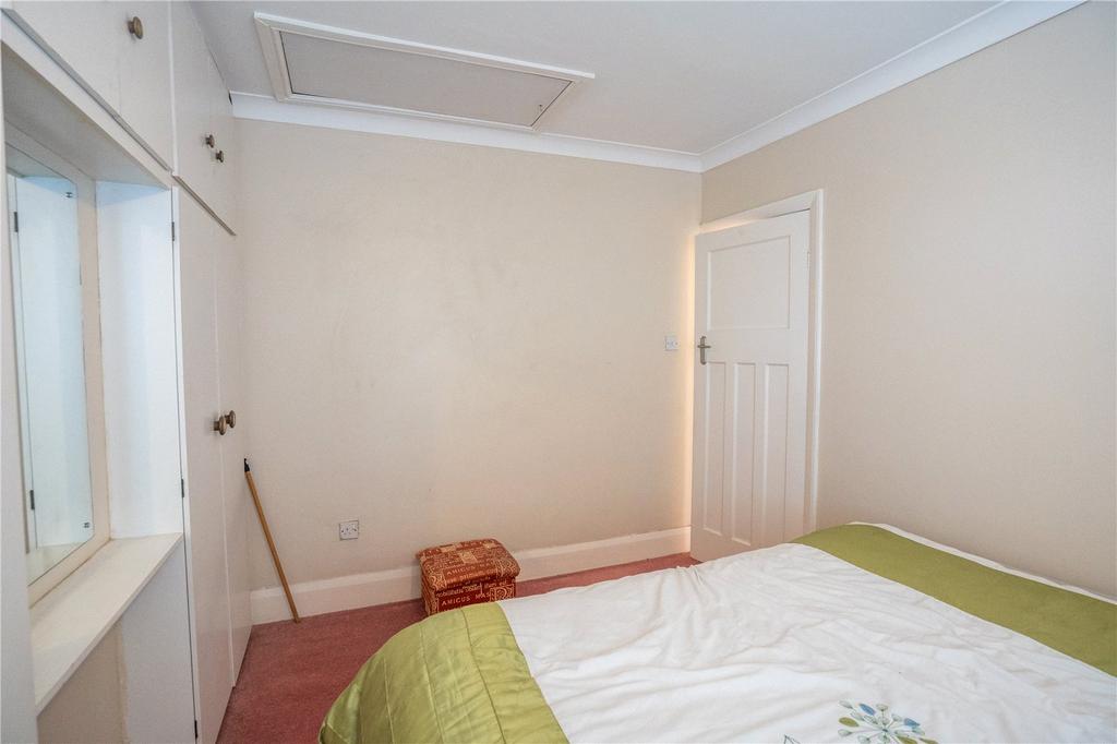 Bedroom 2 (2)