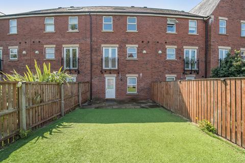 5 bedroom terraced house for sale, Huntington Crescent, Far Headingley, Leeds, LS16
