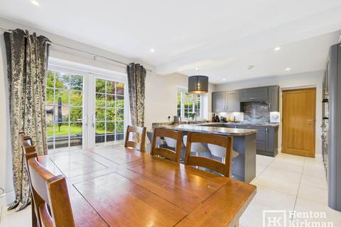 4 bedroom detached house for sale, Church Road, West Hanningfield