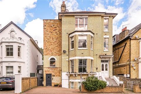 2 bedroom flat for sale, North Side Wandsworth Common, London, SW18
