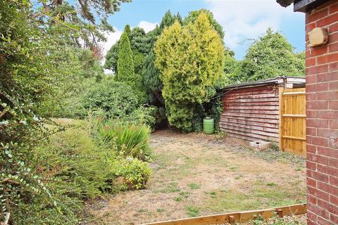 2 bedroom detached house for sale, High Street, Stockbridge