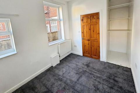 1 bedroom flat to rent, Coronation Road, Doncaster DN4