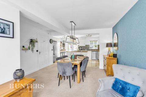 4 bedroom townhouse for sale, George Street, Hurstead, Rochdale OL16 2RR