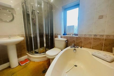 2 bedroom semi-detached house for sale, Clarkes Lane, West Bromwich, B71