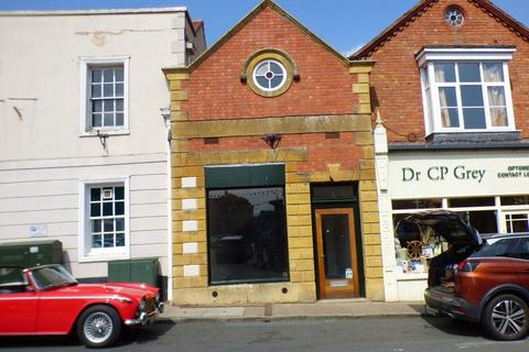 Retail property (high street) to rent - High Street, Shipston-on-stour, CV36 4AJ