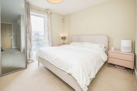 2 bedroom flat for sale, Freda Street, London SE16