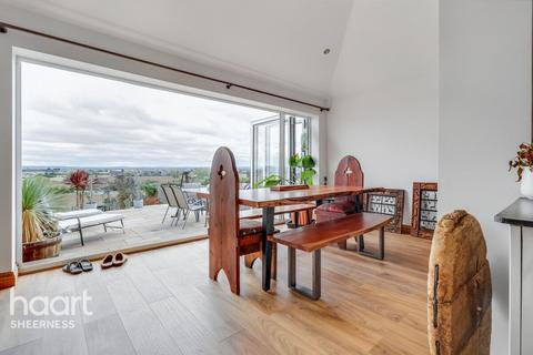 2 bedroom semi-detached bungalow for sale, Knoll Way, Warden Bay