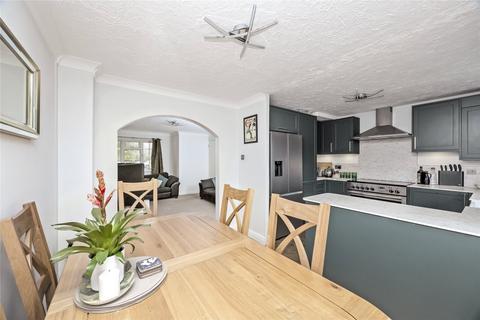 3 bedroom detached house for sale, Glebeside Close, Tarring, Worthing, West Sussex, BN14