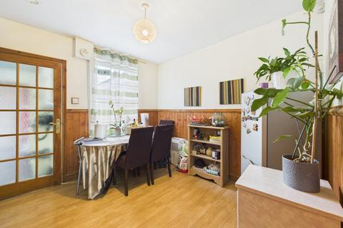2 bedroom end of terrace house for sale, Painswick Road, Gloucester, Gloucestershire, GL4