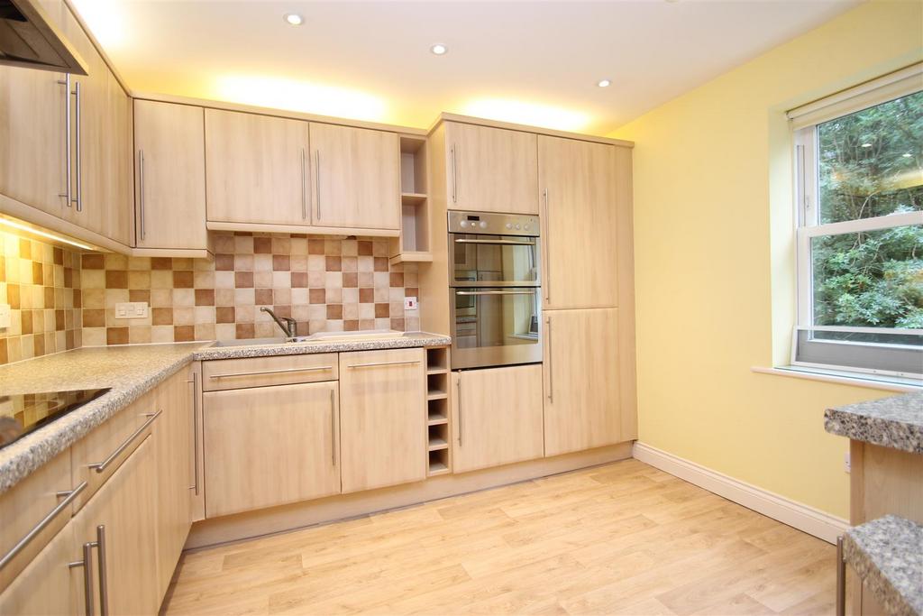 Kitchen.JPG