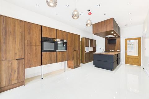 undefined, St Leonards Road, Richmond Upon Thames