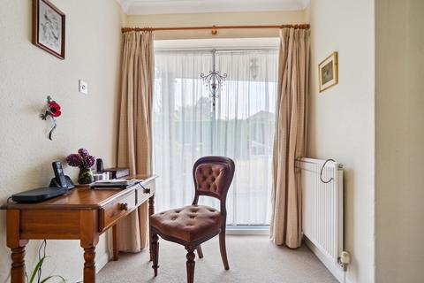 3 bedroom detached house for sale, Oakland Way, Flackwell Heath, High Wycombe, Buckinghamshire, HP10