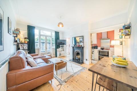 3 bedroom flat for sale, Ribblesdale Road, London SW16
