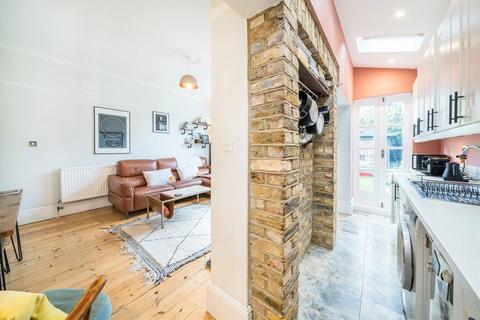 3 bedroom flat for sale, Ribblesdale Road, London SW16