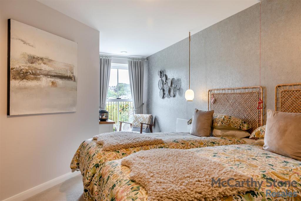 8664291-interior03.jpg