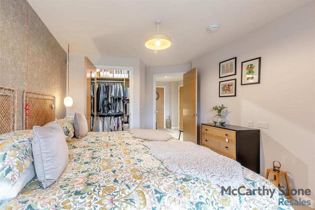 8664291-interior06.jpg