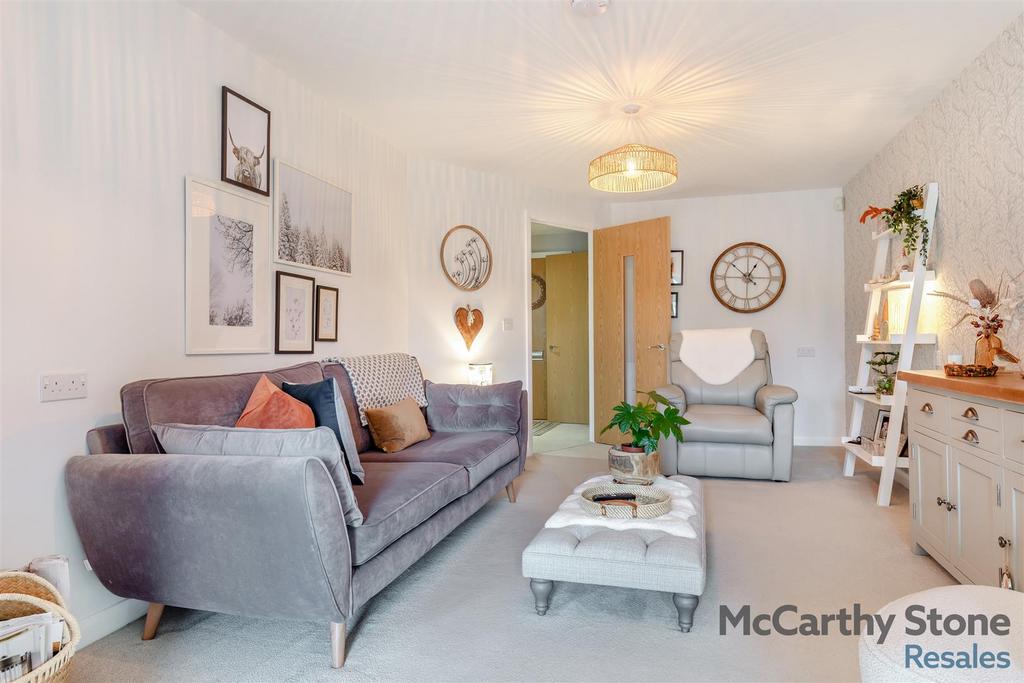 8664291-interior20.jpg