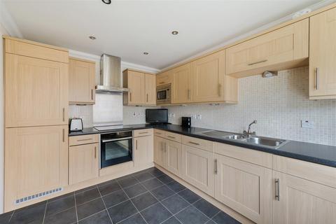 undefined, Rowan Close, Banstead