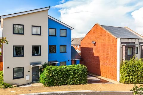 15 Arlington Road, Brockworth, Gloucester, GL3 4GB