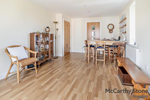 2 bedroom apartment for sale, Llys Isan, Ilex Close, Llanishen, Cardiff, CF14 5DZ