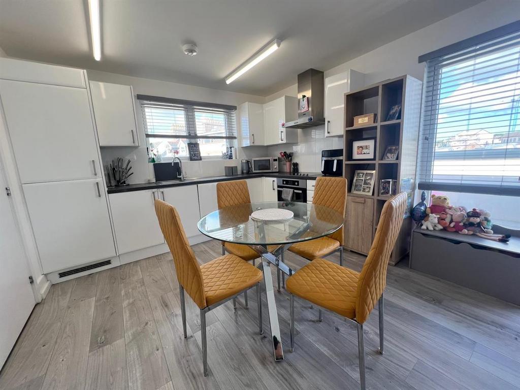 PHOTO-2025-09-18-10-44-08 6.jpg