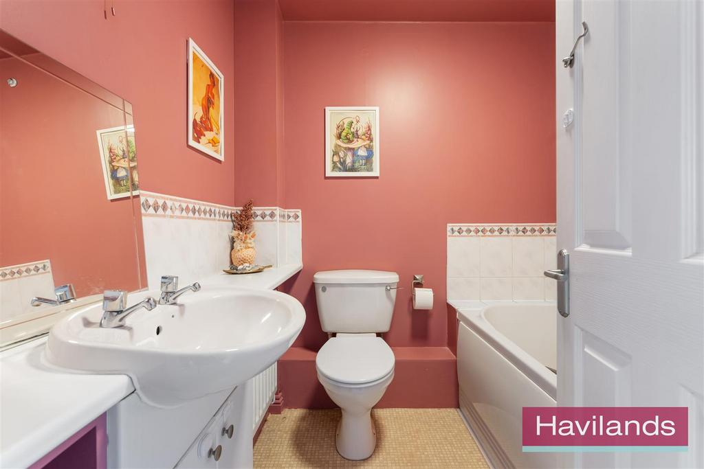 Hanbury Drive-3.jpg