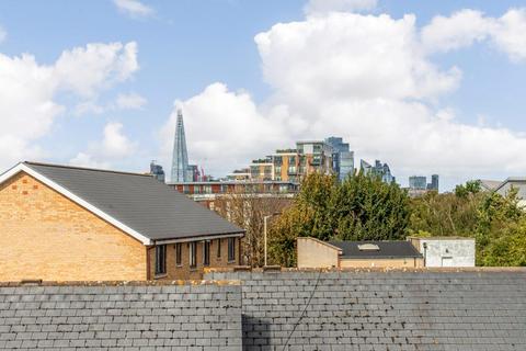 2 bedroom maisonette for sale, Willowbrook Estate, Peckham, London, SE15