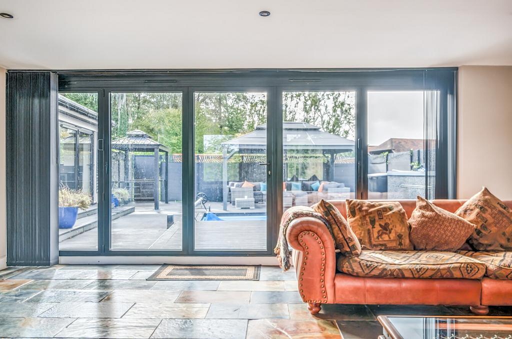 1348263-22-68c847...