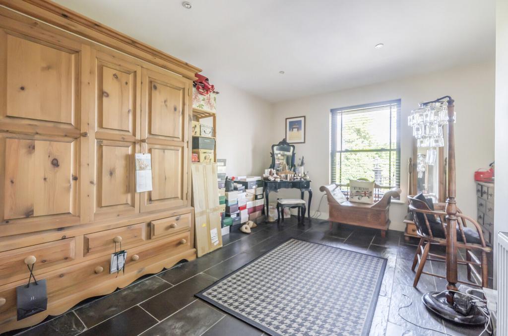 1348263-45-68c849...