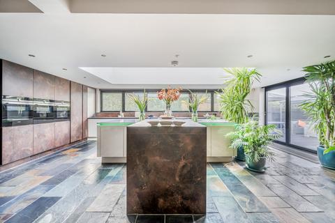 6 bedroom detached house for sale, Jubilee Road, Finchampstead, Wokingham