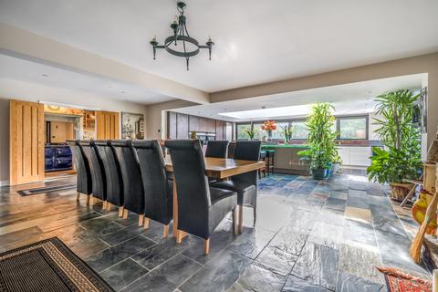 6 bedroom detached house for sale, Jubilee Road, Finchampstead, Wokingham